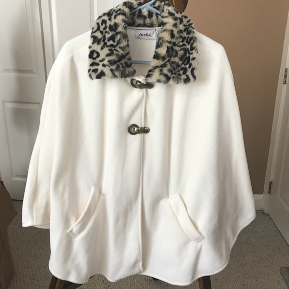 Jackets & Blazers - Cape with faux fur collar cold sweater